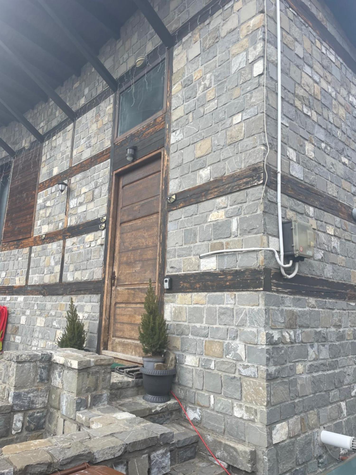 فيلا Casuta De Piatra بوستين المظهر الخارجي الصورة